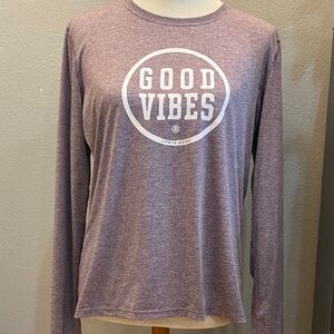 Life is good active top size medium